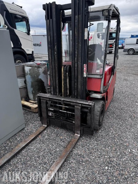 2004 Cargo Cbe 25 truck med lader, sideskyv av gafler - Forklift: picture 2 2004 Cargo Cbe 25 truck med lader, sideskyv av gafler - Forklift: picture 2