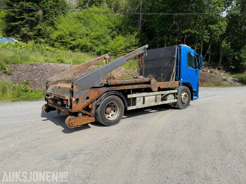 2004 Volvo FM9 containerløfter / liftbil – 15 tonn - Skip loader truck: picture 5 2004 Volvo FM9 containerløfter / liftbil – 15 tonn - Skip loader truck: picture 5