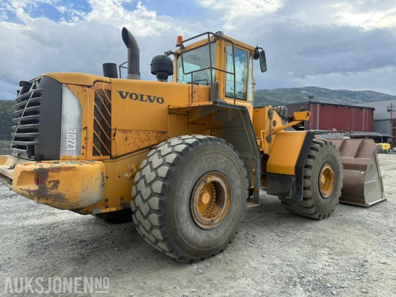 2005 Volvo L220E HJULLASTER - 15364 Timer - Wheel loader: picture 4 2005 Volvo L220E HJULLASTER - 15364 Timer - Wheel loader: picture 4