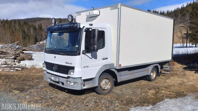 2006 Mercedes-Benz 818/33AT 7,5 skapbil ryggekamera s+v dekk kjetting - Box truck: picture 1 2006 Mercedes-Benz 818/33AT 7,5 skapbil ryggekamera s+v dekk kjetting - Box truck: picture 1