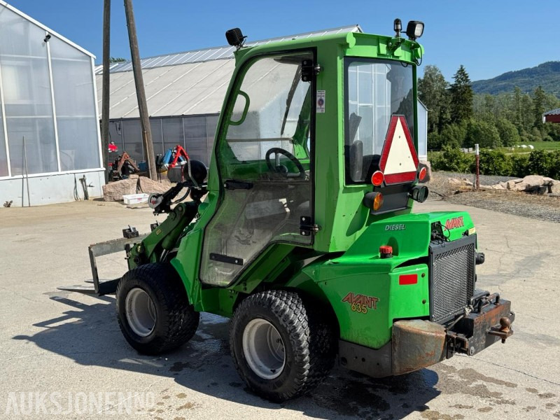 2008 Avant 635 hjullaster / 2 skuffer / Pallegafler - Wheel loader: picture 3 2008 Avant 635 hjullaster / 2 skuffer / Pallegafler - Wheel loader: picture 3