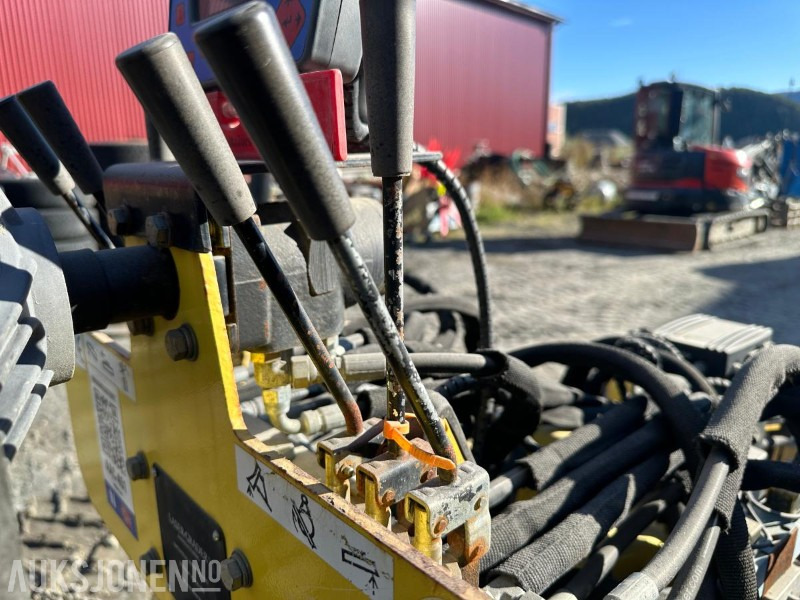 Leasing of  2008 Laser Grader Høvel med maskinstyring og laser 2008 Laser Grader Høvel med maskinstyring og laser: picture 9 Leasing of  2008 Laser Grader Høvel med maskinstyring og laser 2008 Laser Grader Høvel med maskinstyring og laser: picture 9