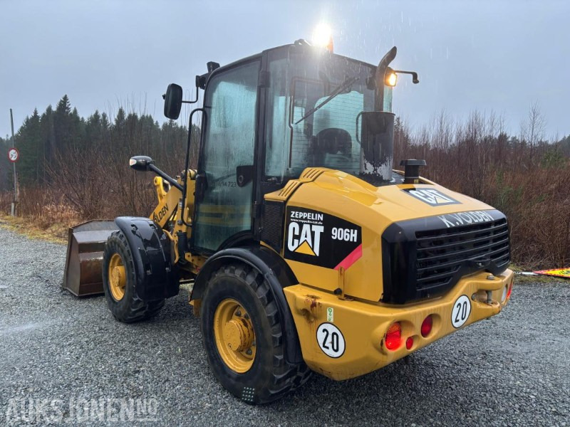 2010 CAT 906H HJULLASTER. 1596TIMER. SKUFFE. TELLEFSDAL VPL PLOG. HOLMS FEIEKOST. CAT PALLEGAFFLER - Wheel loader: picture 4 2010 CAT 906H HJULLASTER. 1596TIMER. SKUFFE. TELLEFSDAL VPL PLOG. HOLMS FEIEKOST. CAT PALLEGAFFLER - Wheel loader: picture 4