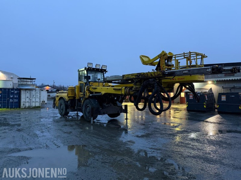 2012 Atlas Copco Boomer E2C Borerigg, To-bom oppsett med integrert kurv - Drilling rig: picture 3 2012 Atlas Copco Boomer E2C Borerigg, To-bom oppsett med integrert kurv - Drilling rig: picture 3