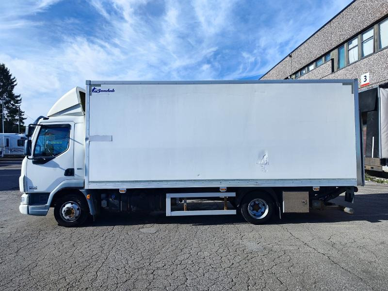 2012 DAF LF 45.180 / Zepro 1500 løftelem / Sidedør på skap - Box truck: picture 3 2012 DAF LF 45.180 / Zepro 1500 løftelem / Sidedør på skap - Box truck: picture 3