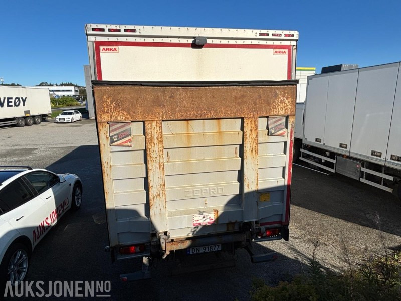 2012 Volvo FL-290 Skapbil med sideåpning og lakløft - Box truck: picture 4 2012 Volvo FL-290 Skapbil med sideåpning og lakløft - Box truck: picture 4