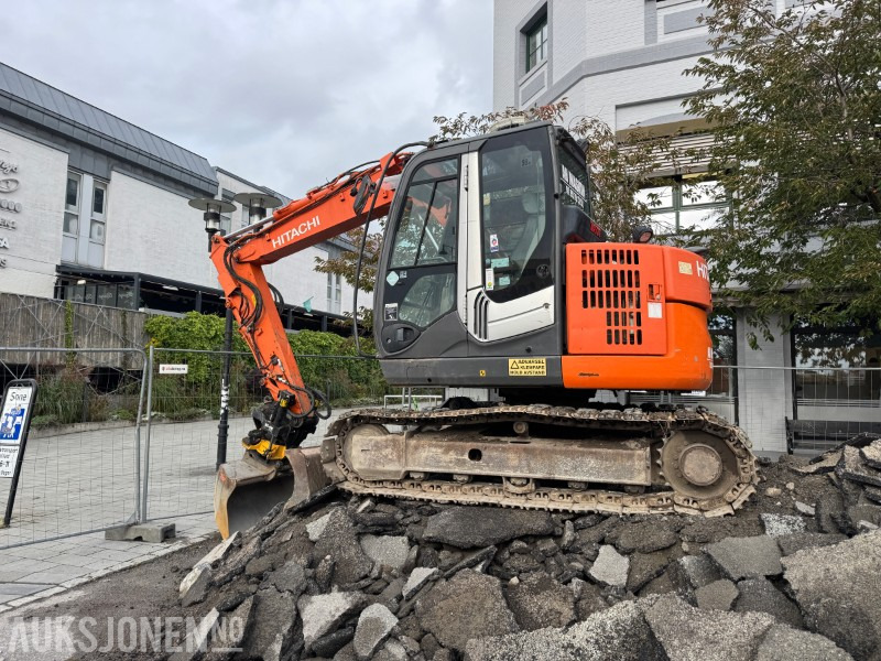 2013 Hitachi ZX85US-3 - Beltegraver - Gravemaskin - Engcon tiltrotator - Excavator: picture 3 2013 Hitachi ZX85US-3 - Beltegraver - Gravemaskin - Engcon tiltrotator - Excavator: picture 3