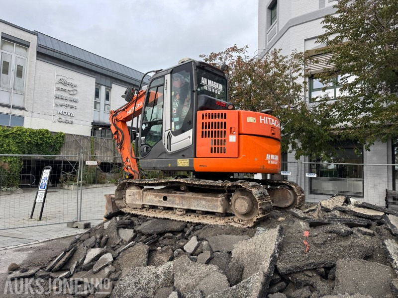 2013 Hitachi ZX85US-3 - Beltegraver - Gravemaskin - Engcon tiltrotator - Excavator: picture 4 2013 Hitachi ZX85US-3 - Beltegraver - Gravemaskin - Engcon tiltrotator - Excavator: picture 4