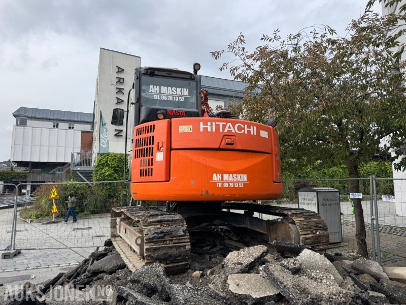 2013 Hitachi ZX85US-3 - Beltegraver - Gravemaskin - Engcon tiltrotator - Excavator: picture 5 2013 Hitachi ZX85US-3 - Beltegraver - Gravemaskin - Engcon tiltrotator - Excavator: picture 5