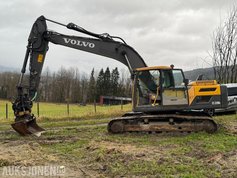 2013 Volvo EC220DL gravemaskin med 2 skuffer / Tiltrotator - Excavator: picture 2 2013 Volvo EC220DL gravemaskin med 2 skuffer / Tiltrotator - Excavator: picture 2