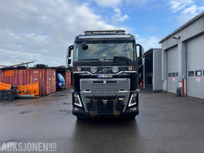 2015 Volvo FH16-660 6X4 Euro6T Brøyterigget tippbil – Servicehistorikk– 144 449 km - Tipper: picture 2 2015 Volvo FH16-660 6X4 Euro6T Brøyterigget tippbil – Servicehistorikk– 144 449 km - Tipper: picture 2