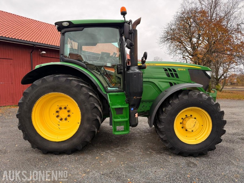 2016 John Deere 6155R– 6745 t – Storservice + nye deler - Farm tractor: picture 4 2016 John Deere 6155R– 6745 t – Storservice + nye deler - Farm tractor: picture 4