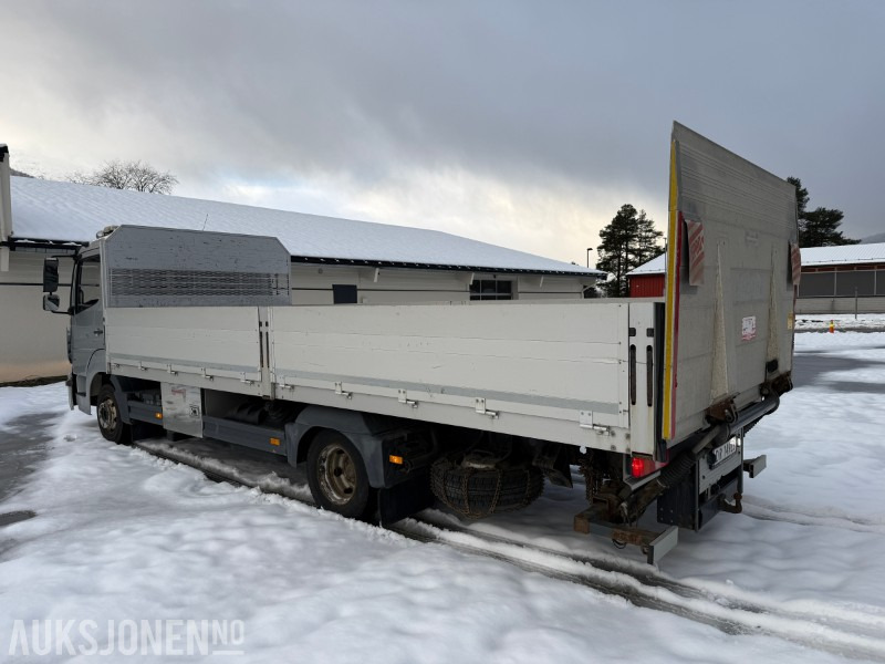 2016 Mercedes-Benz Atego 816 planbil med Zepro løftelem - C1 førarkort - Eu godkjent - Dropside/ Flatbed truck: picture 3 2016 Mercedes-Benz Atego 816 planbil med Zepro løftelem - C1 førarkort - Eu godkjent - Dropside/ Flatbed truck: picture 3