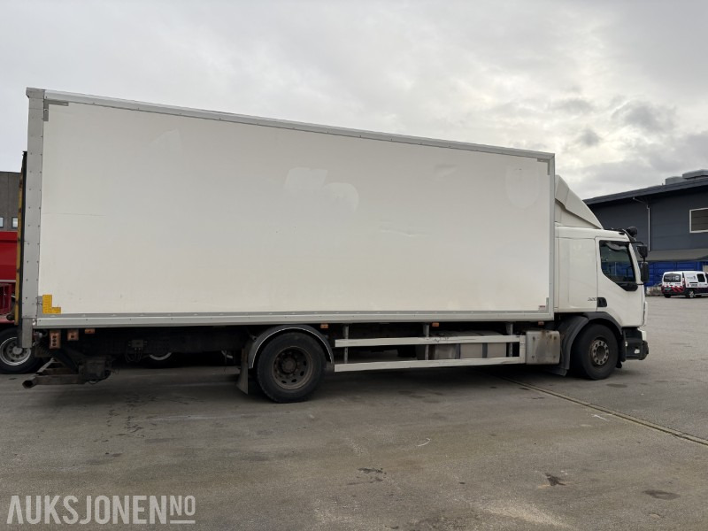 2016 VOLVO FE 320 4X2. SKAPBIL. EU-GODKJENT 05.25. FULL SIDEÅPNING. ZEPRO LØFTELEM. EURO6. - Box truck: picture 4 2016 VOLVO FE 320 4X2. SKAPBIL. EU-GODKJENT 05.25. FULL SIDEÅPNING. ZEPRO LØFTELEM. EURO6. - Box truck: picture 4
