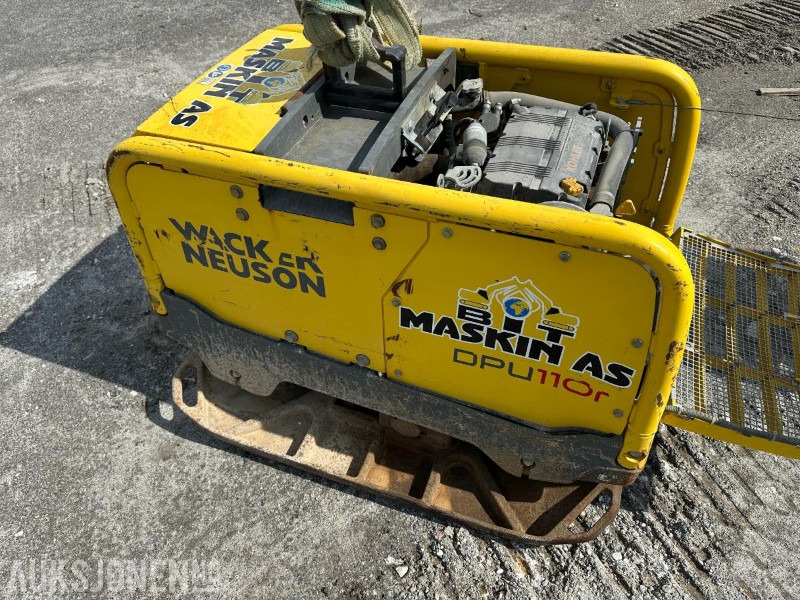 2016 Wacker Neuson DPU110rLem970 - 142 timer - VIBROPLATE - Roller: picture 4 2016 Wacker Neuson DPU110rLem970 - 142 timer - VIBROPLATE - Roller: picture 4