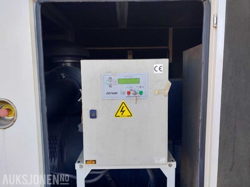 2017 DIESELAGGREGAT I CANOPY 555Kva -400Volt -50 Hz Kun gått 937 timer - Construction equipment: picture 3 2017 DIESELAGGREGAT I CANOPY 555Kva -400Volt -50 Hz Kun gått 937 timer - Construction equipment: picture 3