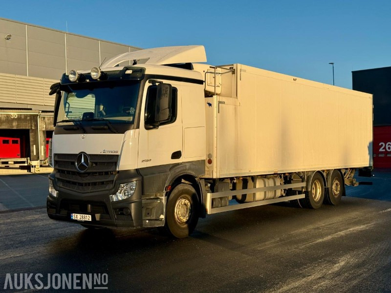 2019 Mercedes-Benz Actros 2545 L 6x2 Kjølebil - Eu-godkjent til 06/26 - Km: 193419 - Box truck: picture 1 2019 Mercedes-Benz Actros 2545 L 6x2 Kjølebil - Eu-godkjent til 06/26 - Km: 193419 - Box truck: picture 1