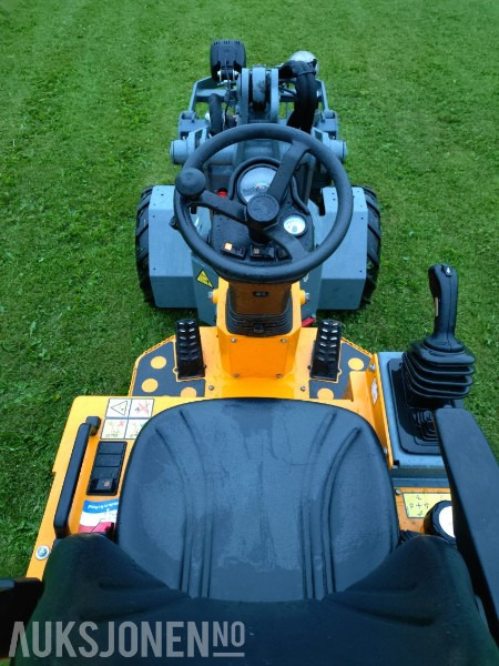 2020 Giant D204SW minilaster - 320 timer! - Skid steer loader: picture 5 2020 Giant D204SW minilaster - 320 timer! - Skid steer loader: picture 5