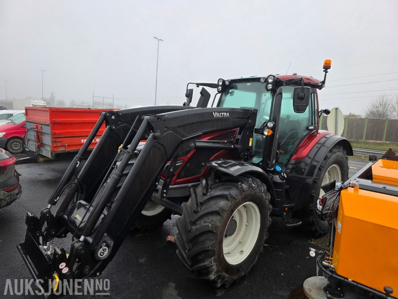 2021 Valtra N174 Versu traktor med lesseapparat kun 1296 timer - Farm tractor: picture 1 2021 Valtra N174 Versu traktor med lesseapparat kun 1296 timer - Farm tractor: picture 1