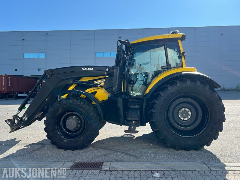 2021 Valtra T255 - Farm tractor: picture 2 2021 Valtra T255 - Farm tractor: picture 2