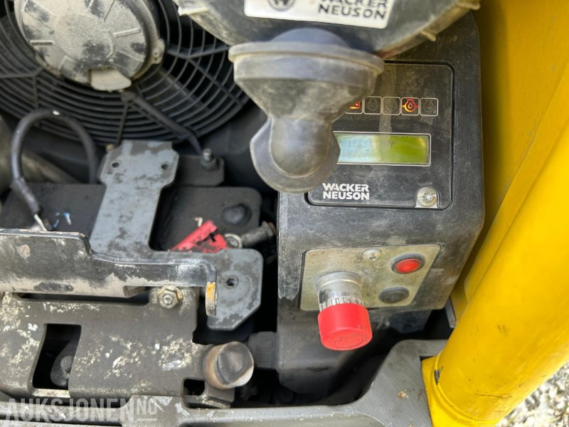 2021 Wacker Neuson DPU 80 vibroplate - Roller: picture 5 2021 Wacker Neuson DPU 80 vibroplate - Roller: picture 5