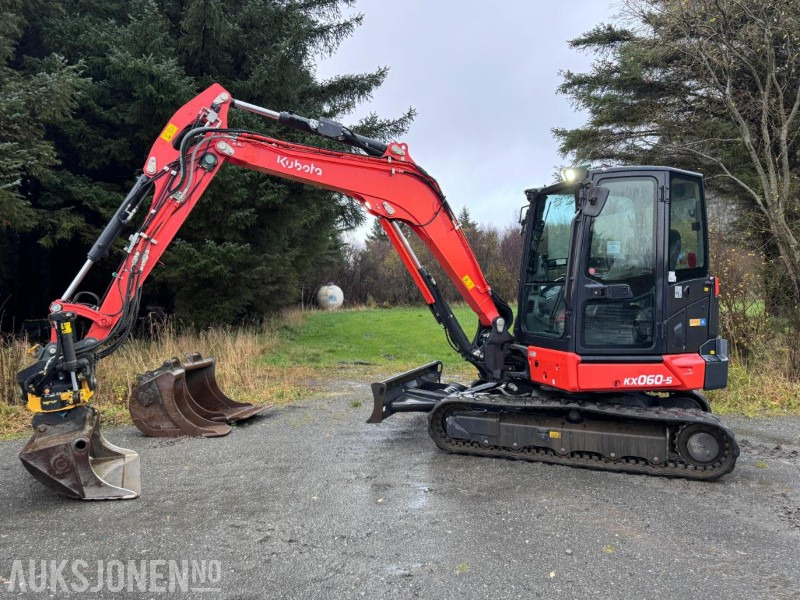 2022 Kubota KX060-5 - 5 tonns gravemaskin med gummibelter - Tiltrotator - Sentralsmøring - Bunkringspumpe og 3 skuffer - Excavator: picture 2 2022 Kubota KX060-5 - 5 tonns gravemaskin med gummibelter - Tiltrotator - Sentralsmøring - Bunkringspumpe og 3 skuffer - Excavator: picture 2