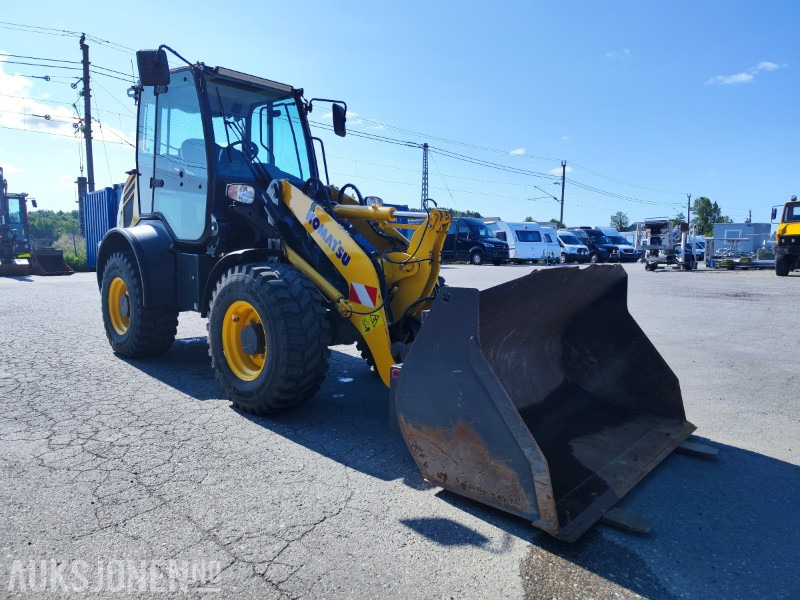 2023 Komatsu WA80M-8 Hjullaster med Skuff, V-plog og Hydrauliske pallgafler - Wheel loader: picture 5 2023 Komatsu WA80M-8 Hjullaster med Skuff, V-plog og Hydrauliske pallgafler - Wheel loader: picture 5