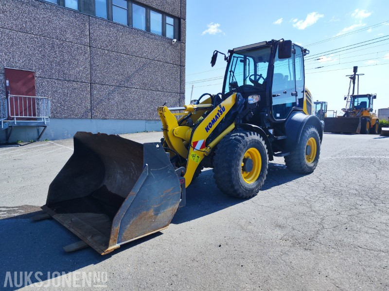 2023 Komatsu WA80M-8 Hjullaster med Skuff, V-plog og Hydrauliske pallgafler - Wheel loader: picture 3 2023 Komatsu WA80M-8 Hjullaster med Skuff, V-plog og Hydrauliske pallgafler - Wheel loader: picture 3