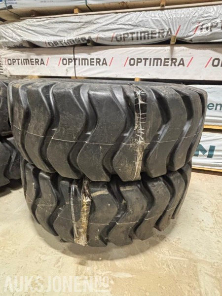 4 nye 23.5-25 dekk - Anleggsdekk - Construction equipment: picture 3 4 nye 23.5-25 dekk - Anleggsdekk - Construction equipment: picture 3