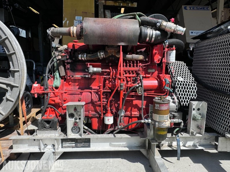 Adolf skruekompressor med Scania DS 11 05 - A11 industri motor og Atlas Copco trykktank - Construction equipment: picture 2 Adolf skruekompressor med Scania DS 11 05 - A11 industri motor og Atlas Copco trykktank - Construction equipment: picture 2