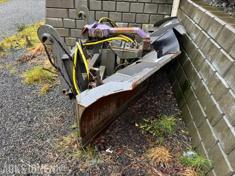 1999 Andre Holms KHV 240 snøplog med BM-feste selges - Attachment for Construction machinery: picture 5 1999 Andre Holms KHV 240 snøplog med BM-feste selges - Attachment for Construction machinery: picture 5