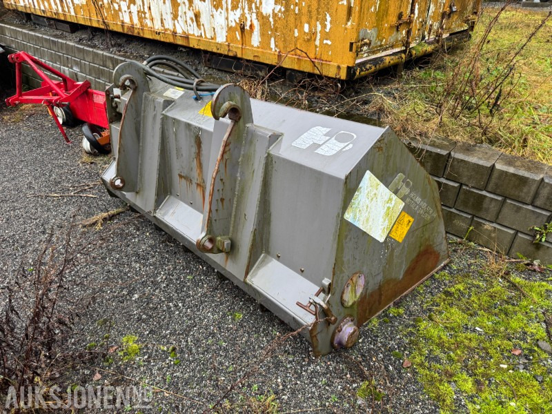 1999 Holms SSH 1600 sand og saltspreder - Attachment for Construction machinery: picture 3 1999 Holms SSH 1600 sand og saltspreder - Attachment for Construction machinery: picture 3