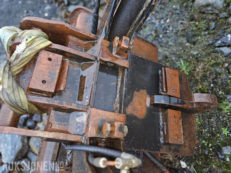 1999 Komatsu Pusseskuffe - Attachment for Construction machinery: picture 4 1999 Komatsu Pusseskuffe - Attachment for Construction machinery: picture 4