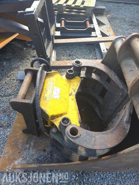 2009 ABS RF system AB Vinslov Rivningsgrip GRI05Riv - Attachment for Construction machinery: picture 1 2009 ABS RF system AB Vinslov Rivningsgrip GRI05Riv - Attachment for Construction machinery: picture 1
