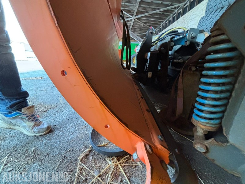 2010 Pronar PU-2600 Snøplog - Attachment for Construction machinery: picture 5 2010 Pronar PU-2600 Snøplog - Attachment for Construction machinery: picture 5