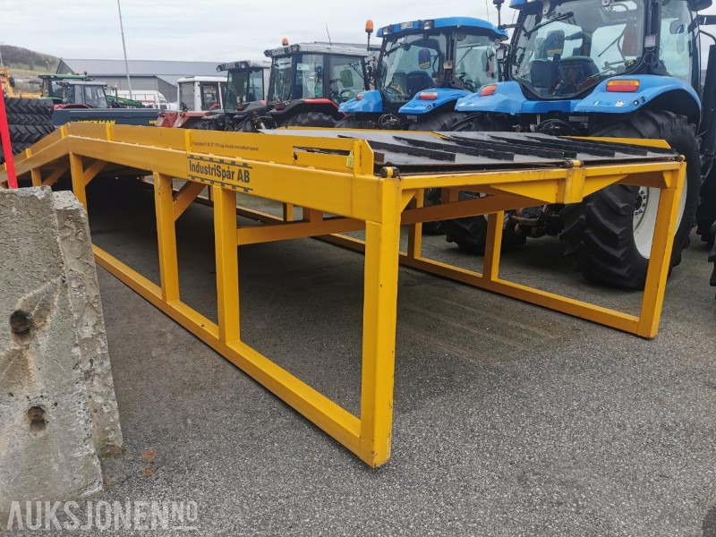 2015 Industrispär AB kjørerampe/lasterampe. - Attachment for Construction machinery: picture 3 2015 Industrispär AB kjørerampe/lasterampe. - Attachment for Construction machinery: picture 3