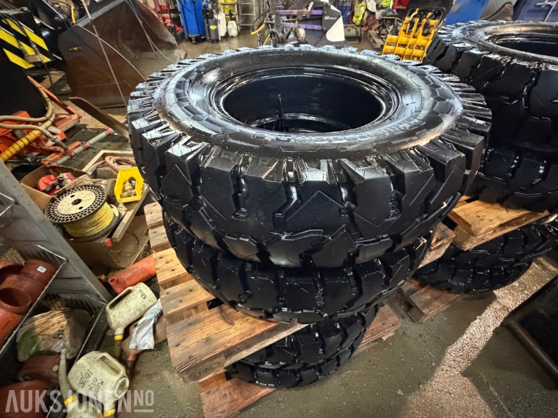 2025 Nokian 4 stk Hjulgraverdekk 10.00–20 – Nær Ny Stand – På Felg - Attachment for Construction machinery: picture 4 2025 Nokian 4 stk Hjulgraverdekk 10.00–20 – Nær Ny Stand – På Felg - Attachment for Construction machinery: picture 4