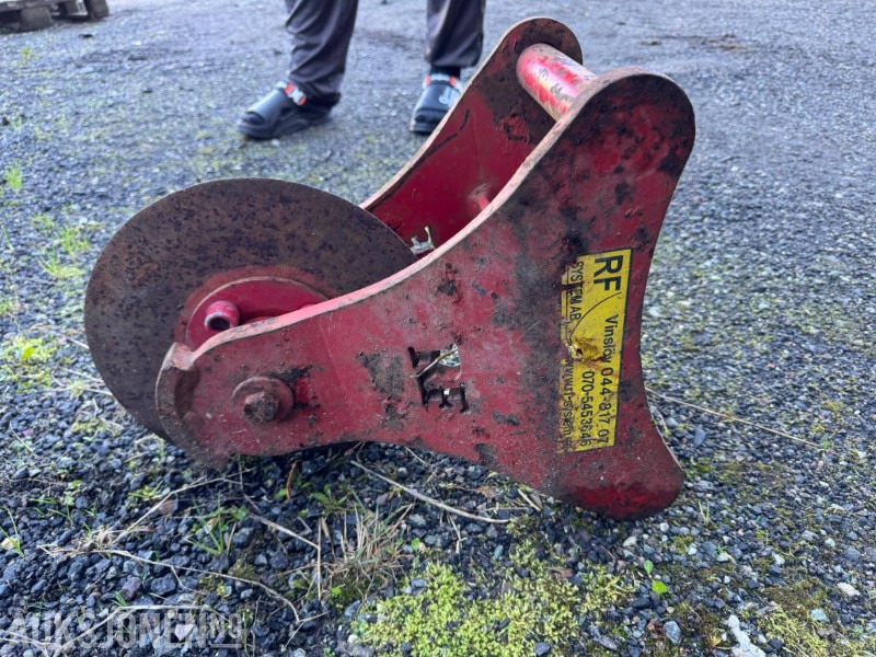 Asfalthjul RF System AB – S40 feste - Attachment for Construction machinery: picture 1 Asfalthjul RF System AB – S40 feste - Attachment for Construction machinery: picture 1