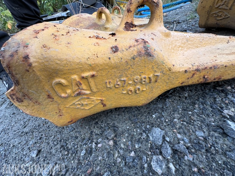 Attachment for Construction machinery Cat graveskuffetenner til gravemaskin og/eller hjullaster: picture 6