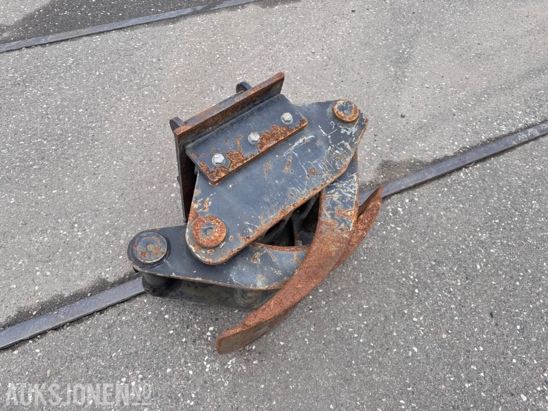 Gripeklo med S40 feste - Attachment for Construction machinery: picture 1 Gripeklo med S40 feste - Attachment for Construction machinery: picture 1