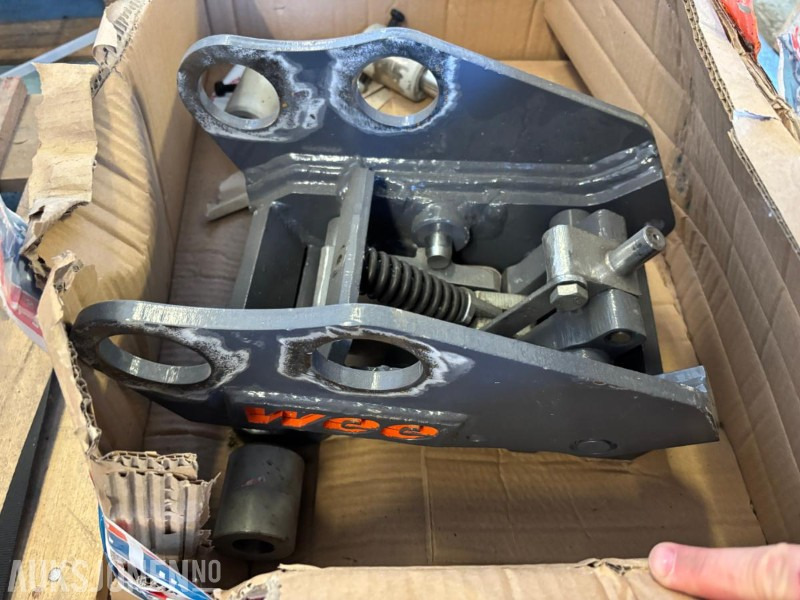 HW High Quality Bucket. Hurtigfeste S60 EX15. - Attachment for Construction machinery: picture 4 HW High Quality Bucket. Hurtigfeste S60 EX15. - Attachment for Construction machinery: picture 4