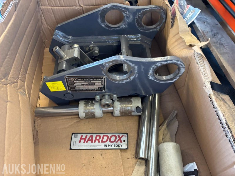 HW High Quality Bucket. Hurtigfeste S60 EX15. - Attachment for Construction machinery: picture 2 HW High Quality Bucket. Hurtigfeste S60 EX15. - Attachment for Construction machinery: picture 2
