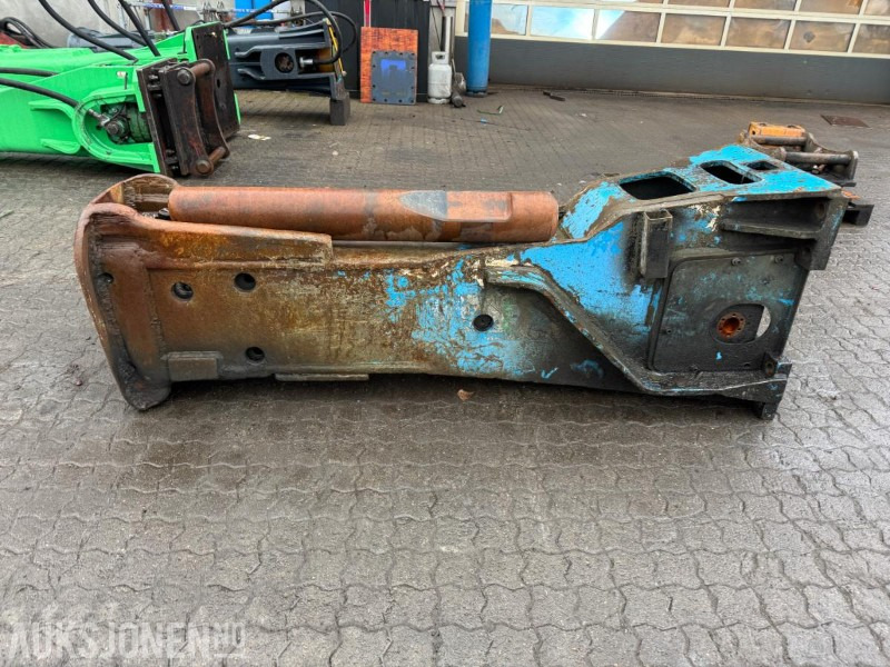 Krupp HM 2100 pigghammer / rep objekt - Attachment for Construction machinery: picture 2 Krupp HM 2100 pigghammer / rep objekt - Attachment for Construction machinery: picture 2