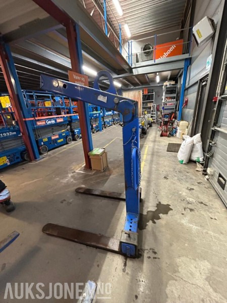 Pallegafler til håndtering av paller med kran / Kapasitet 3000 kg - Attachment for Construction machinery: picture 1 Pallegafler til håndtering av paller med kran / Kapasitet 3000 kg - Attachment for Construction machinery: picture 1