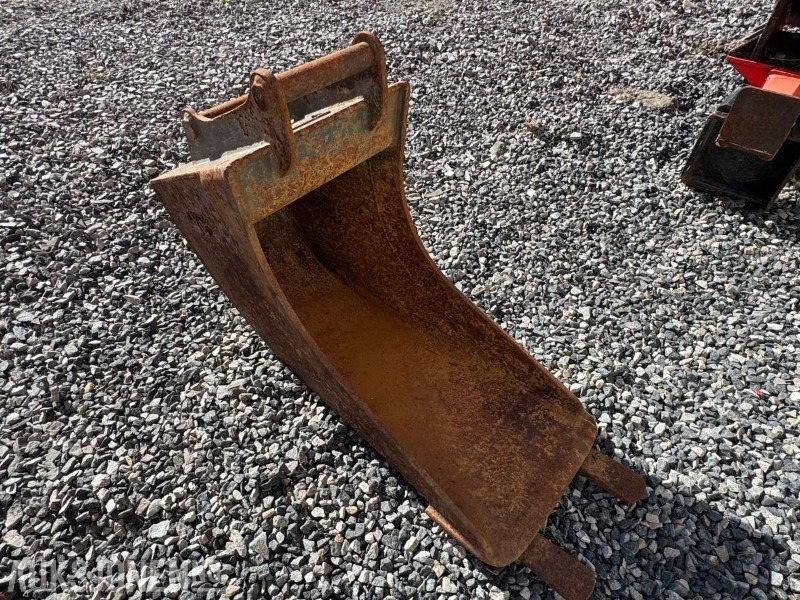 Smalskuffe med S40 feste - Attachment for Construction machinery: picture 1 Smalskuffe med S40 feste - Attachment for Construction machinery: picture 1