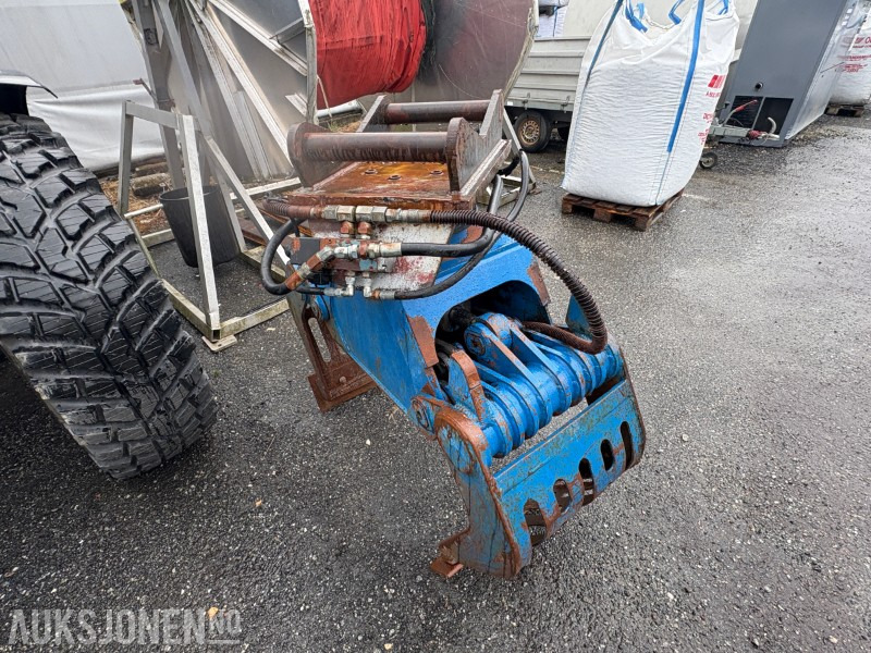 Sorteringsklo med hydraulisk rotator og S60-feste - Attachment for Construction machinery: picture 2 Sorteringsklo med hydraulisk rotator og S60-feste - Attachment for Construction machinery: picture 2