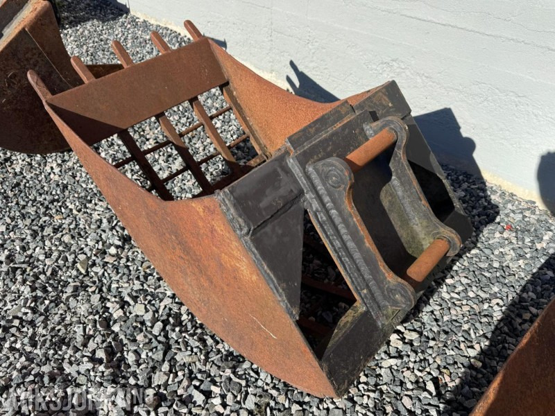 Sorteringsskuffe med tann / S40 feste - Attachment for Construction machinery: picture 3 Sorteringsskuffe med tann / S40 feste - Attachment for Construction machinery: picture 3
