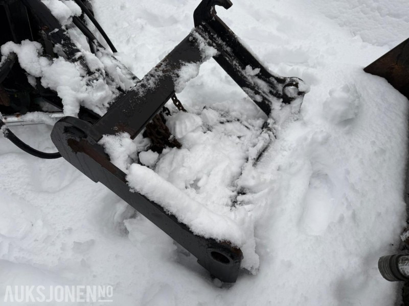 Tellefsdal 2500V V-Plog - Små BM Fester - Attachment for Construction machinery: picture 5 Tellefsdal 2500V V-Plog - Små BM Fester - Attachment for Construction machinery: picture 5