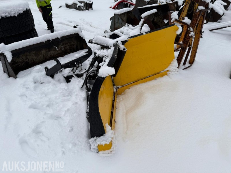 Tellefsdal 2500V V-Plog - Små BM Fester - Attachment for Construction machinery: picture 1 Tellefsdal 2500V V-Plog - Små BM Fester - Attachment for Construction machinery: picture 1