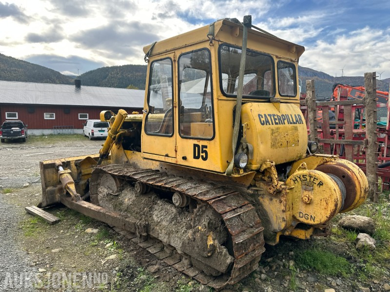 Cat D5 Bulldoser // doser - Construction equipment: picture 5 Cat D5 Bulldoser // doser - Construction equipment: picture 5